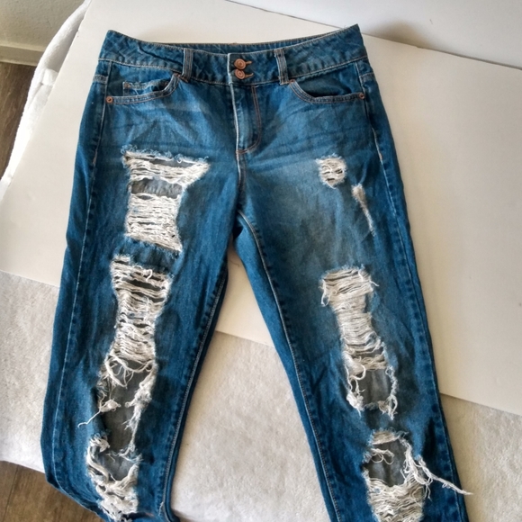Boyfriend Jeans - Picture 2 of 4